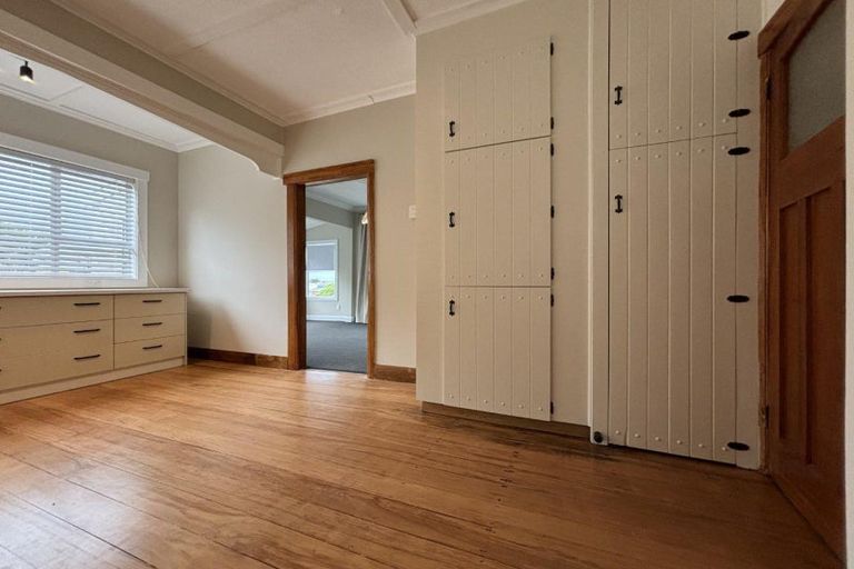 Photo of property in 65 Pendarves Street, New Plymouth, 4310