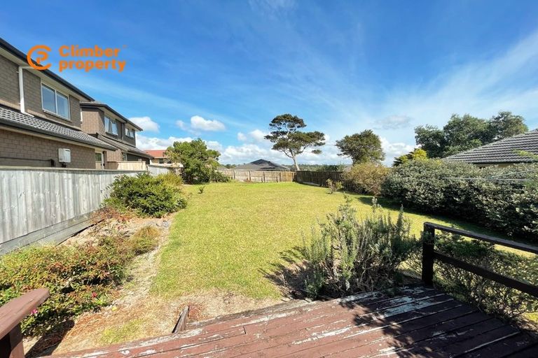 Photo of property in 28 Gilliam Street, New Lynn, Auckland, 0600