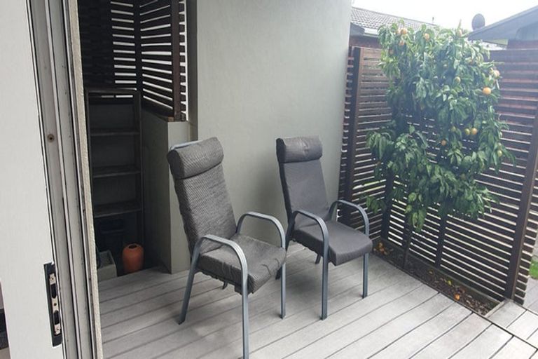 Photo of property in 364b Devon Street East, Strandon, New Plymouth, 4312