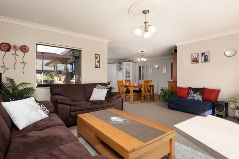 Photo of property in 6 Shaun Close, Papamoa Beach, Papamoa, 3118