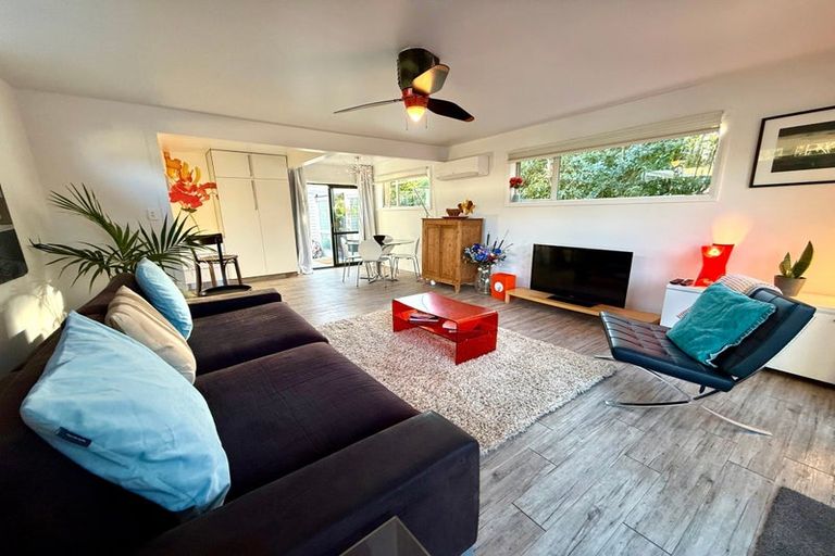 Photo of property in 4 Bateman Avenue, Bryndwr, Christchurch, 8053