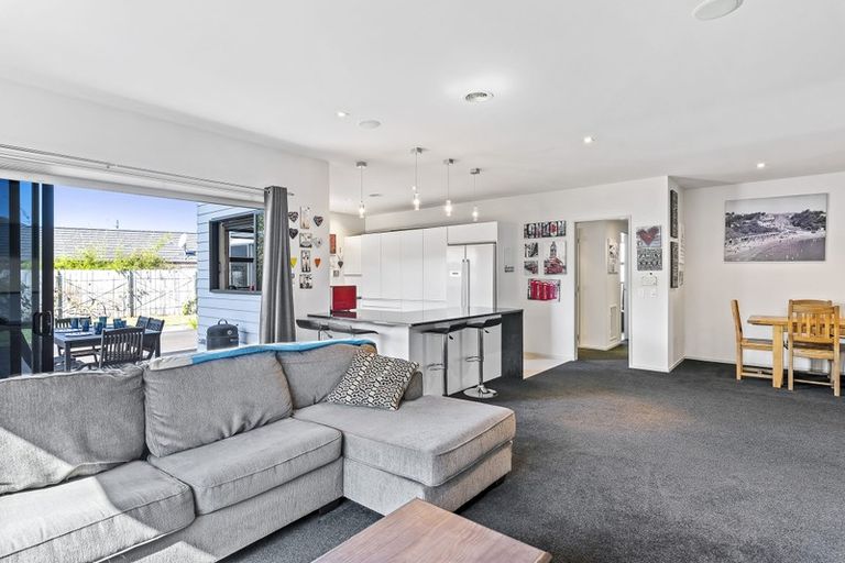 Photo of property in 69 Kotuku Drive, Paraparaumu Beach, Paraparaumu, 5032