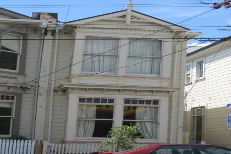 Photo of property in 17 Elizabeth Street, Mount Victoria, Wellington, 6011