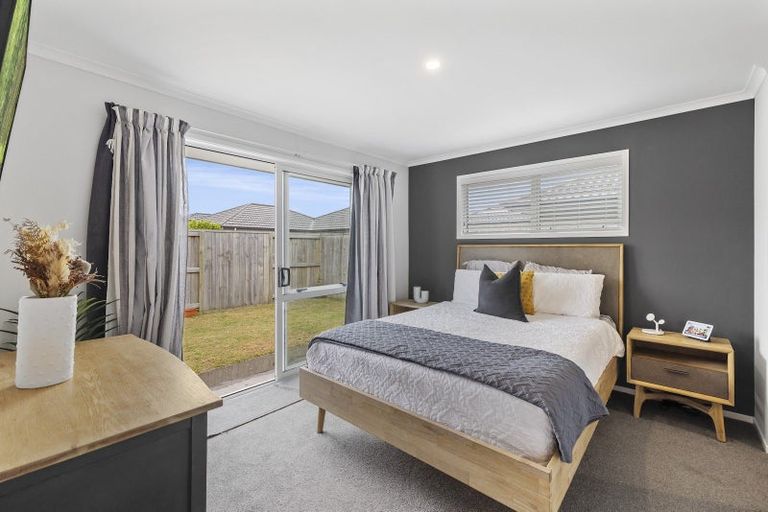 Photo of property in 8 Kanapa Close, Papamoa, 3118