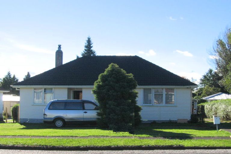 Photo of property in 6 Charles Street, Tokoroa, 3420