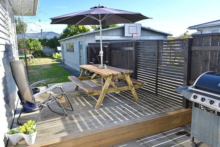 Photo of property in 25 Lemon Street, Otaki, 5512
