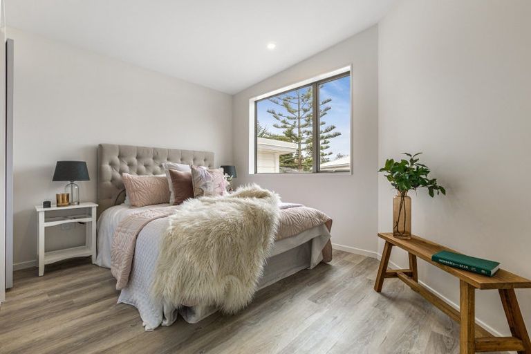 Photo of property in 64 Lemnos Place, Titirangi, Auckland, 0604