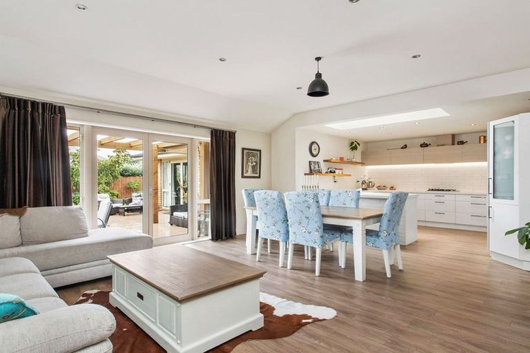 Photo of property in 10 Juniper Way, Prebbleton, 7604