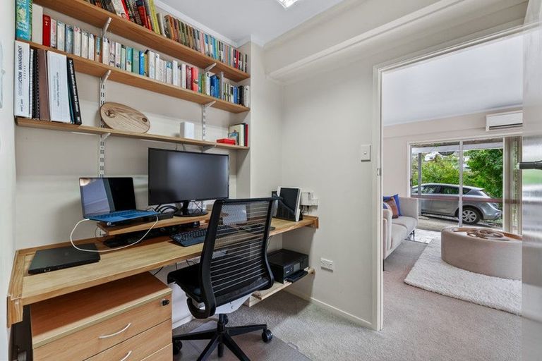 Photo of property in 54 Saddleback Rise, Murrays Bay, Auckland, 0630