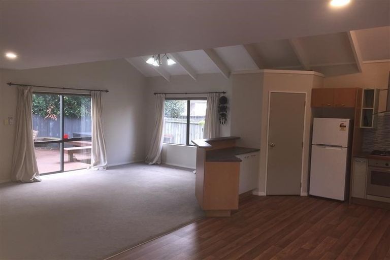 Photo of property in 110b Mcleod Road, Te Atatu South, Auckland, 0610