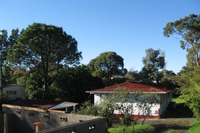 Photo of property in 325 Pakuranga Road, Pakuranga Heights, Auckland, 2010