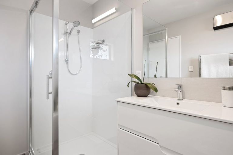 Photo of property in 11 Allied Road, Halswell, Christchurch, 8025