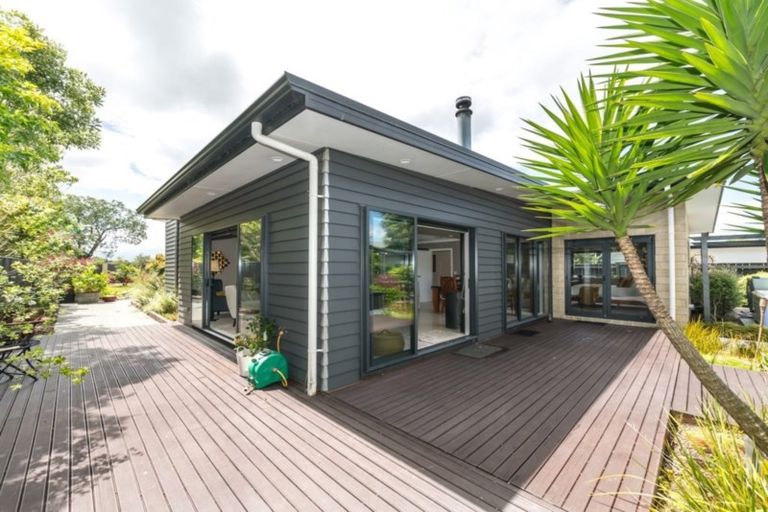 Photo of property in 101 James Line, Kelvin Grove, Palmerston North, 4414