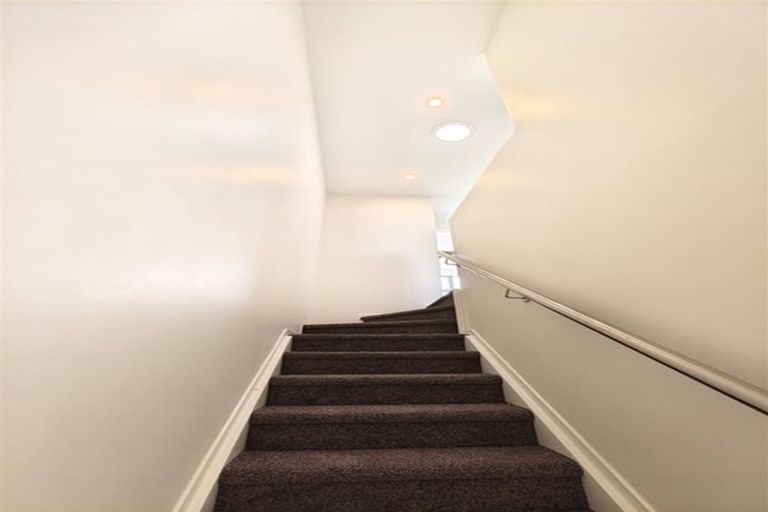 Photo of property in 13/13 Grove Lane, Pakuranga, Auckland, 2010