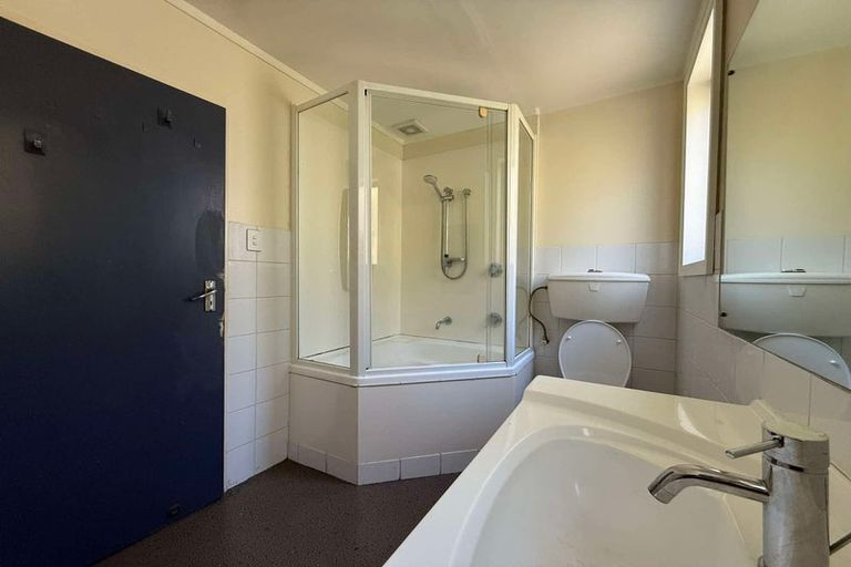 Photo of property in 8/4 Derby Street, Mount Victoria, Wellington, 6011