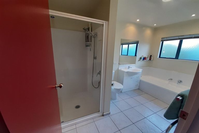 Photo of property in 66d Grand Drive, Orewa, 0931