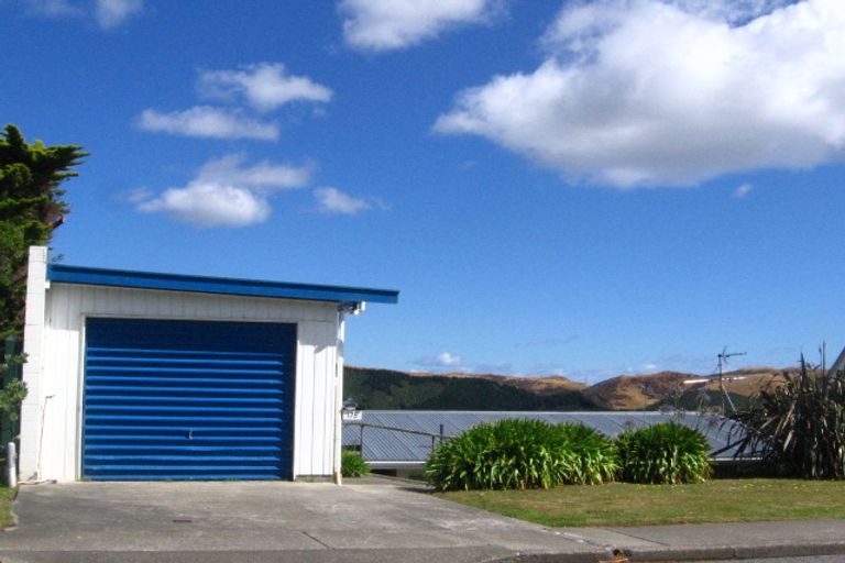 Photo of property in 175 Orangi Kaupapa Road, Northland, Wellington, 6012