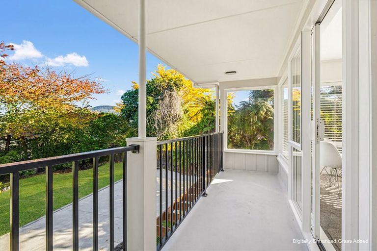 Photo of property in 46b Grand Vue Road, Kawaha Point, Rotorua, 3010