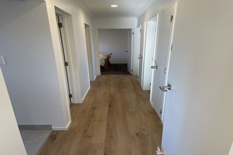 Photo of property in 323 Hobsonville Road, Hobsonville, Auckland, 0618