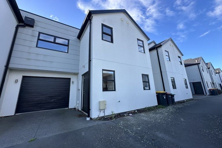 Photo of property in 2/34 John Campbell Crescent, Hillmorton, Christchurch, 8024