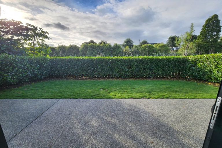 Photo of property in 6 Paddock Lane, Pukekohe, 2120