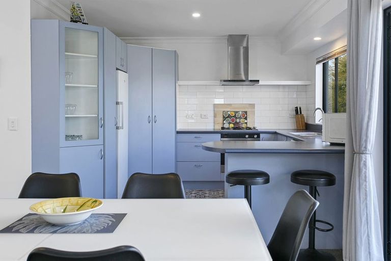 Photo of property in 94 Harvey Street, Waipahihi, Taupo, 3330