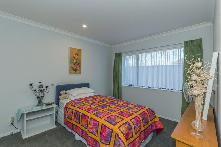 Photo of property in 129 Winchester Street, Levin, 5510