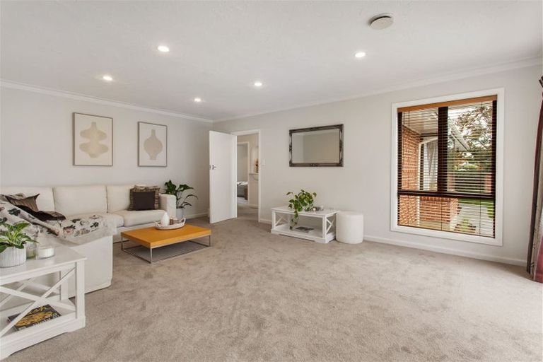 Photo of property in 12 Gleneagles Terrace, Ilam, Christchurch, 8053