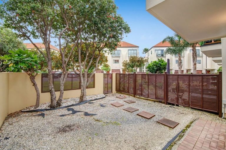 Photo of property in 42 Waterside Crescent, Gulf Harbour, Whangaparaoa, 0930