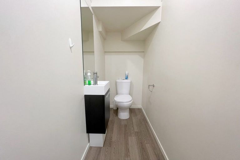 Photo of property in 215u7 Massey Street, Frankton, Hamilton, 3204