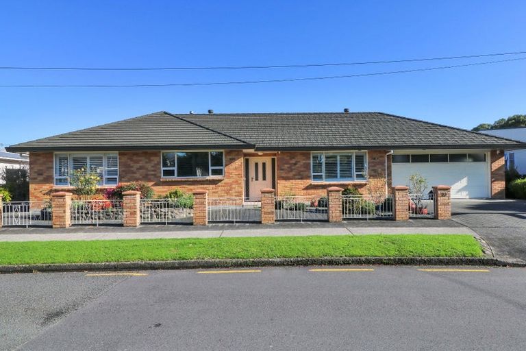 Photo of property in 33 Whitley Avenue, Ebdentown, Upper Hutt, 5018
