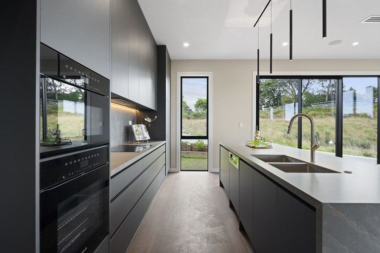 Photo of property in 20 Awanui Road, Red Beach, 0932