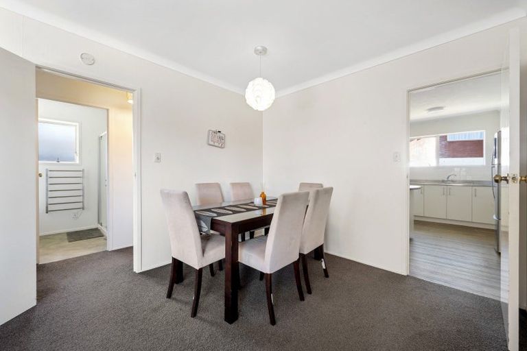 Photo of property in 2/42 Luton Avenue, Sunnyhills, Auckland, 2010