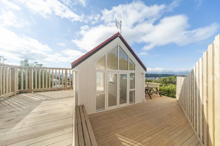 Photo of property in 58 Mortimer Terrace, Brooklyn, Wellington, 6021