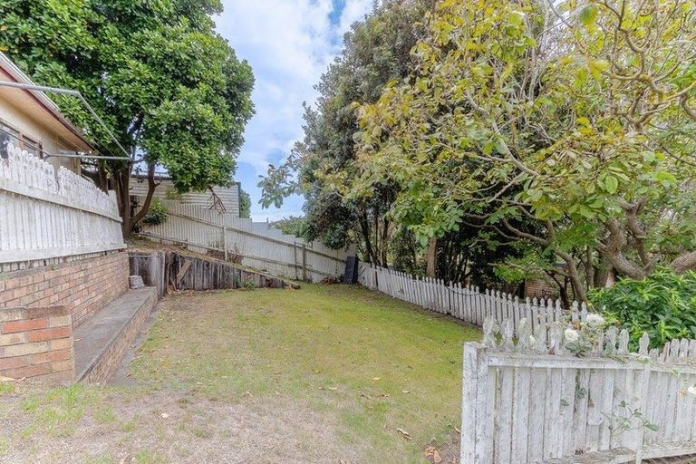 Photo of property in 30 Konini Street, Tawhero, Whanganui, 4501