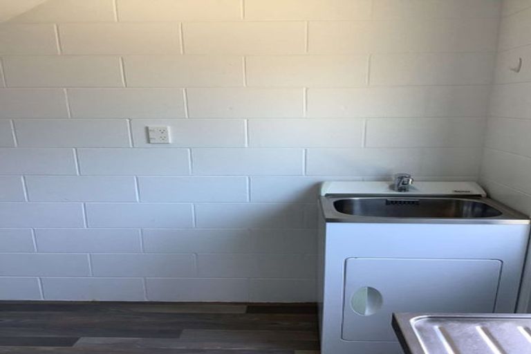 Photo of property in 2/86 Picton Avenue, Riccarton, Christchurch, 8011