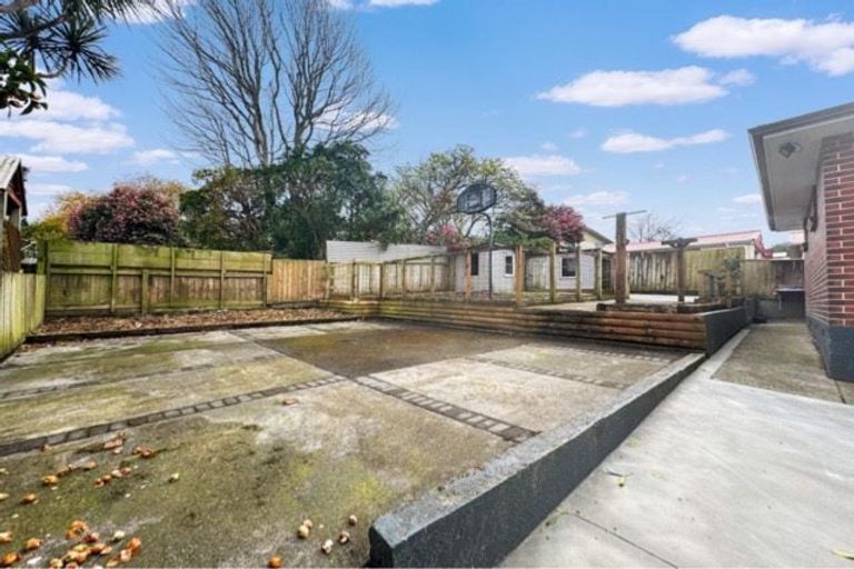 Photo of property in 9 Kahikatea Lane, Brown Owl, Upper Hutt, 5018