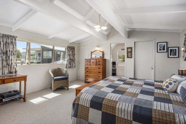 Photo of property in 31 Willow Avenue, Hannahs Bay, Rotorua, 3010