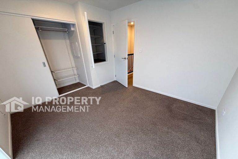 Photo of property in 10/20 Moor Avenue, Te Atatu Peninsula, Auckland, 0610