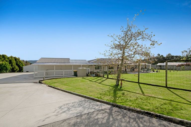 Photo of property in 180 Wishart Road, Helensville, 0875