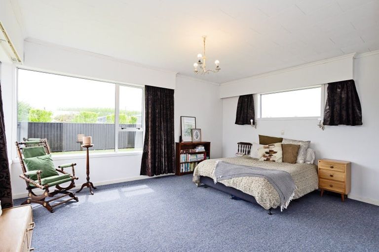 Photo of property in 787 Queens Drive, Waikiwi, Invercargill, 9810