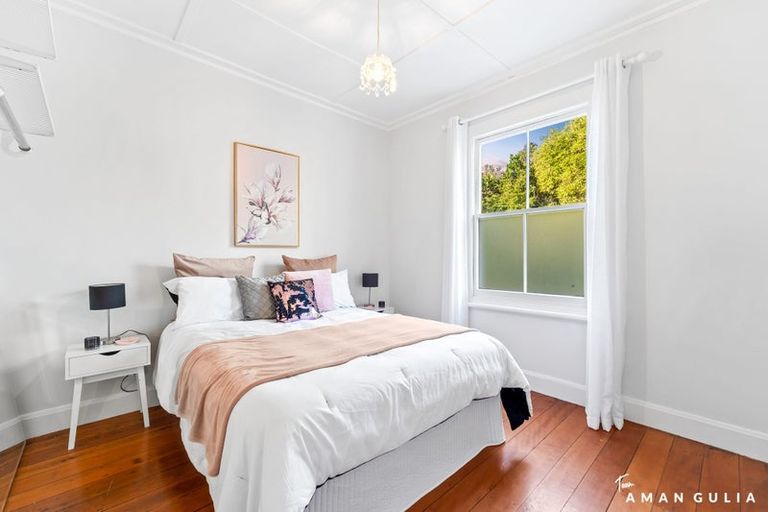 Photo of property in 221 Henderson Valley Road, Henderson, Auckland, 0612