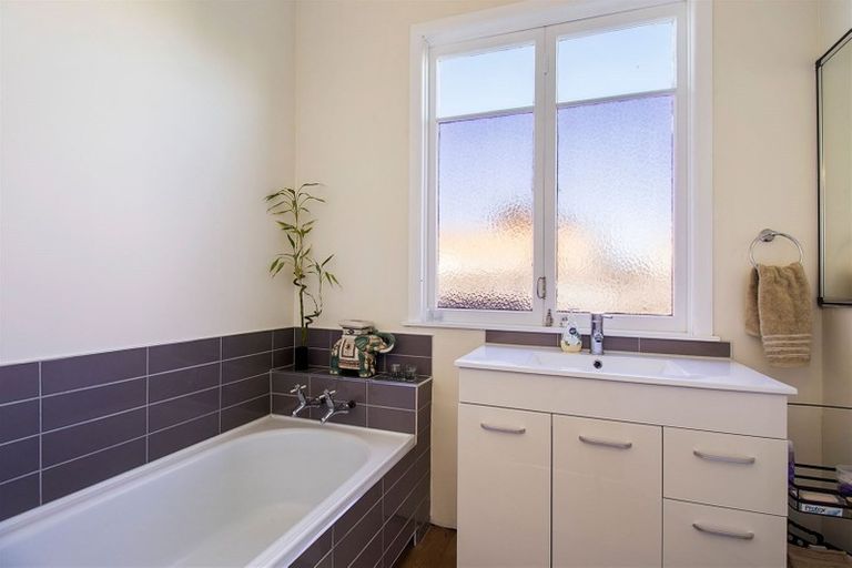 Photo of property in 36 Park Road, Katikati, 3129
