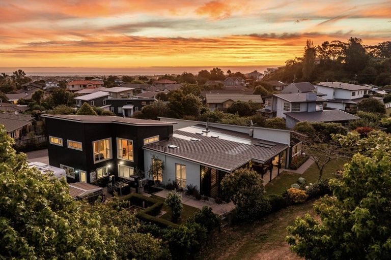 Photo of property in 12 Cotswolds Close, Otamatea, Whanganui, 4500
