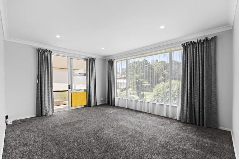 Photo of property in 103 Cook Street, Marfell, New Plymouth, 4310