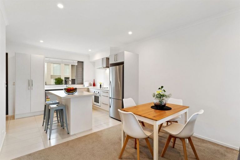 Photo of property in 14 Shelduck Way, Hobsonville, Auckland, 0616