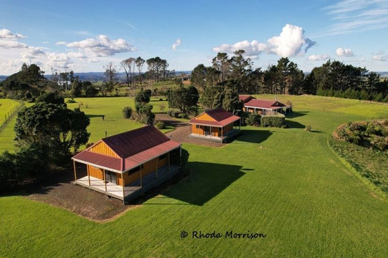 Photo of property in 986 Tinopai Road, Tinopai, Matakohe, 0593