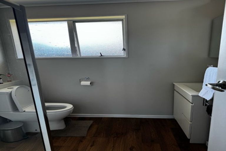 Photo of property in 2/18 James Road, Manurewa, Auckland, 2102