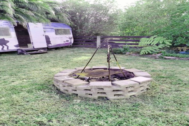 Photo of property in 6 Keppel Street, Porangahau, 4291