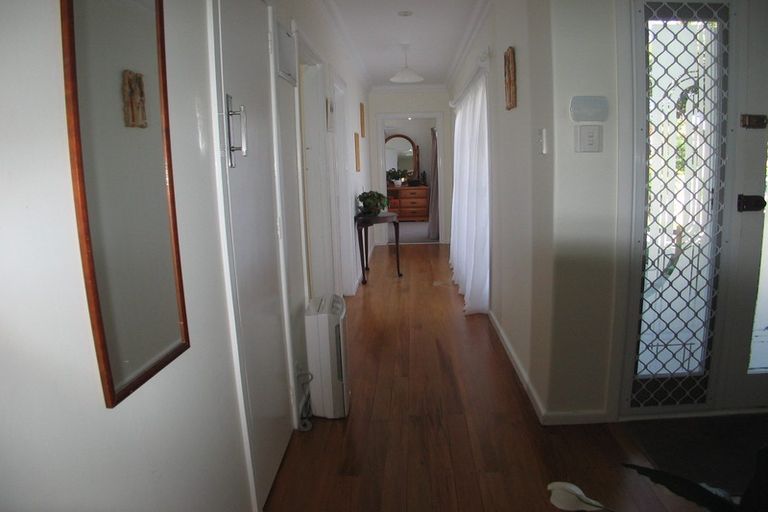 Photo of property in 516 Te Atatu Road, Te Atatu Peninsula, Auckland, 0610